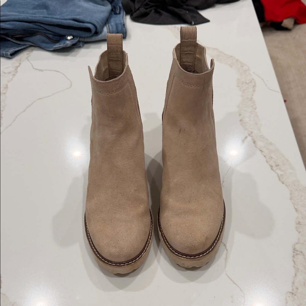 Dolce Vita Tan Booties - Picture 2 of 4